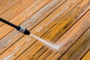 Green USA Professional Pressure Washing Cleaning - Photo of Home Deck Exterior Proffesional Pressure Washing Cleaning